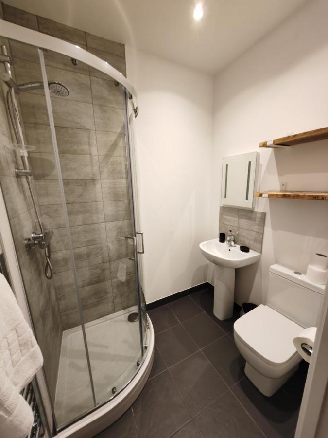 404 Bayard Plaza 2 Bedroom Apartment With Outside Terrace Peterborough Exterior foto